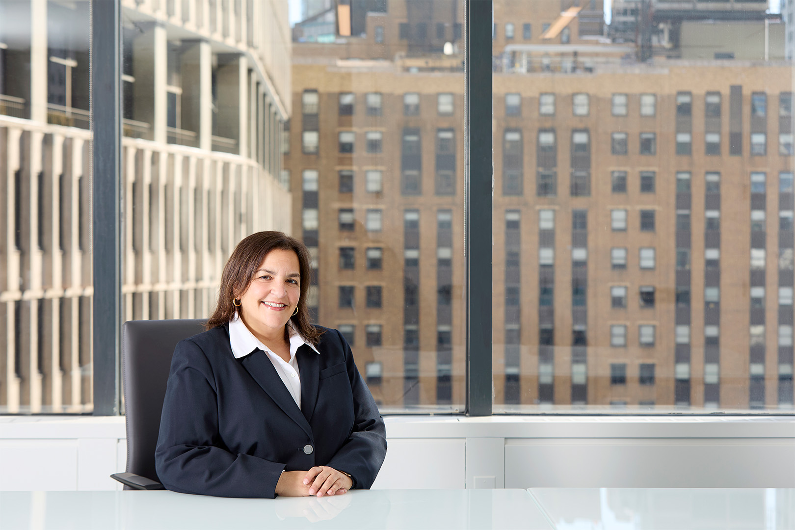 Janine Peress Halfbody 1620 X 1080