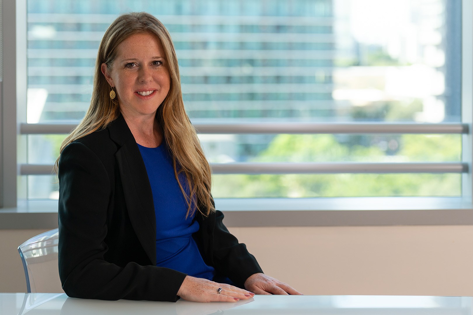 Anna Weiss Half Body Large_1620X1080