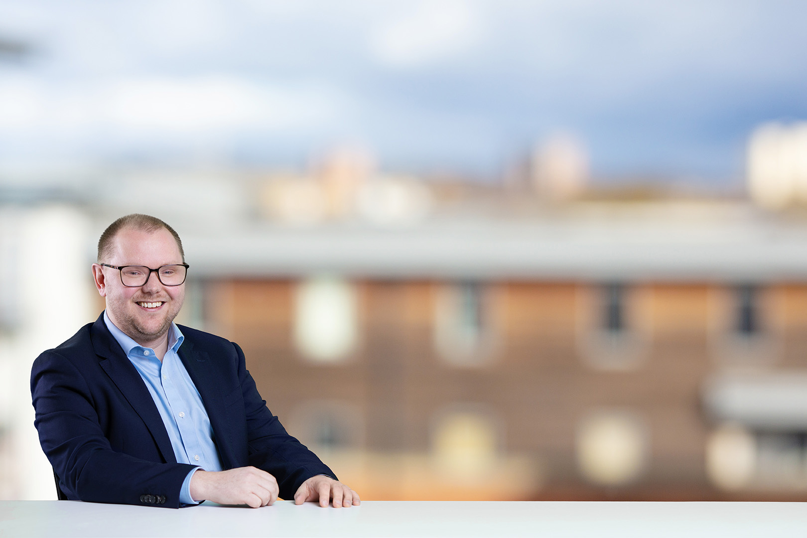 Ben Kinnear Half Body Large 1620X1080