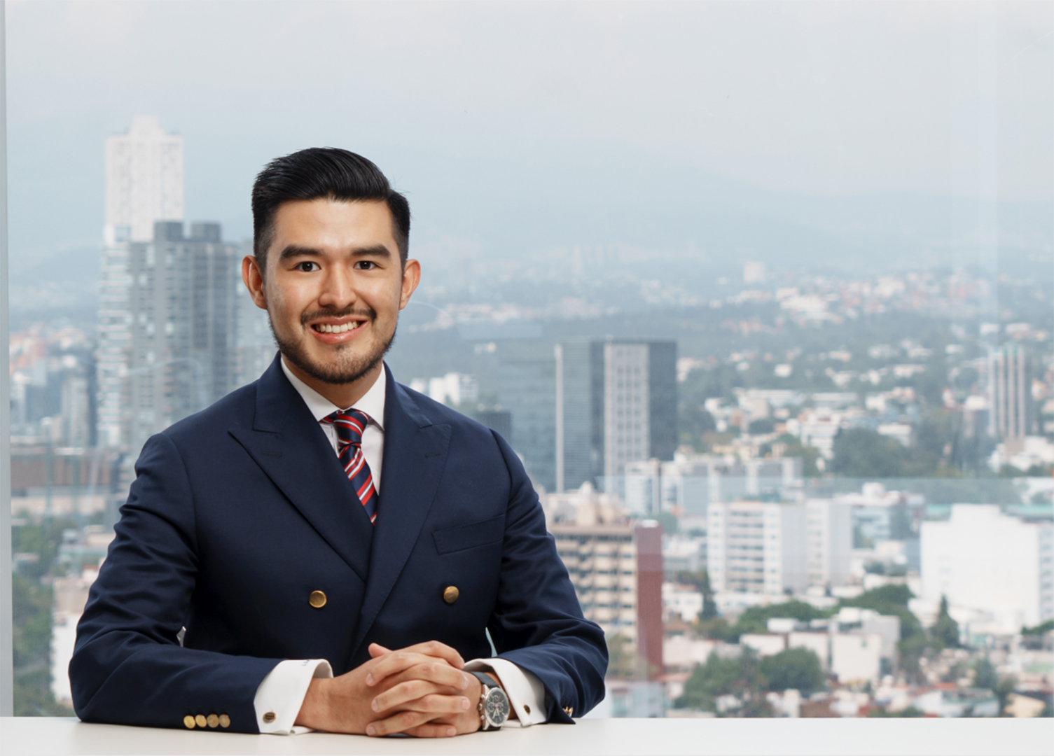 Luis Salcedo Halfbody 1620 X 1080