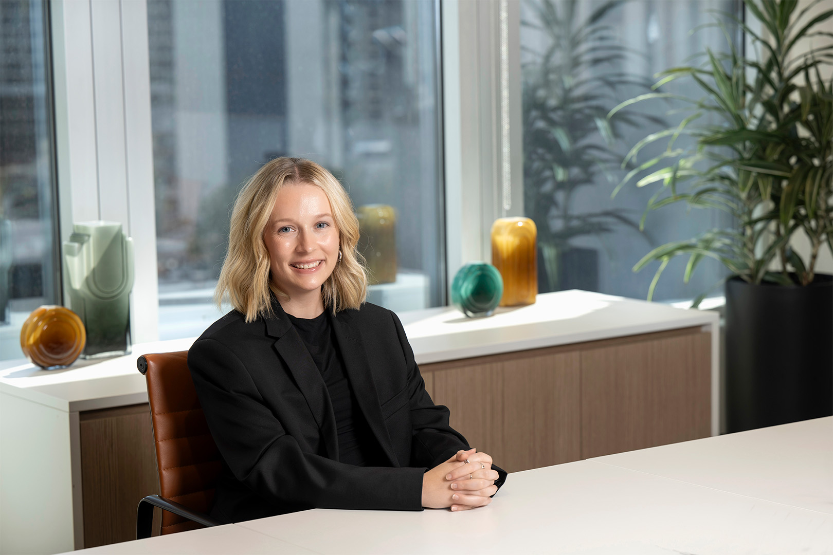 Cassandra Davis Halfbody 1620 X 1080