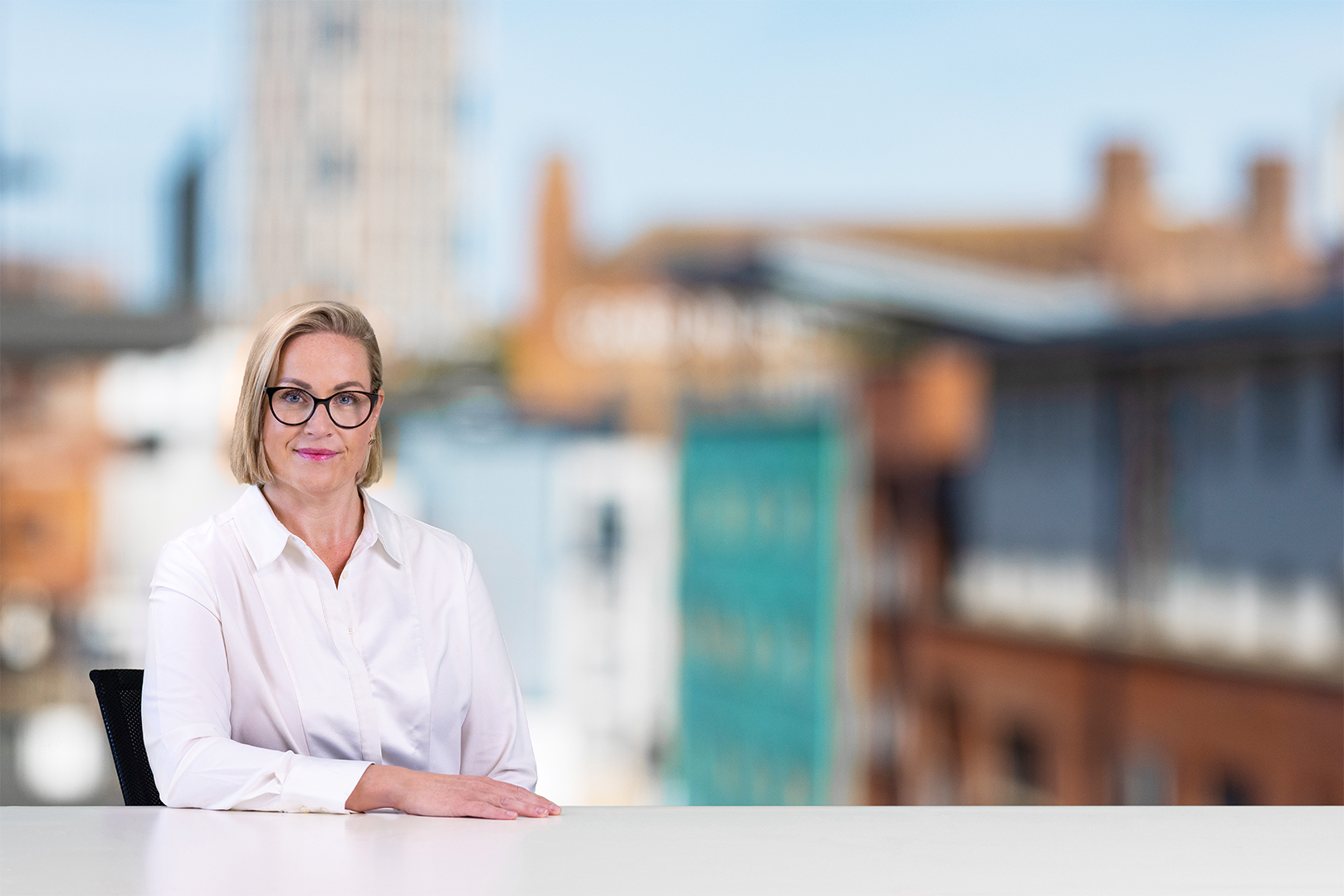 Laura Hurst Halfbody 1620 X 1080