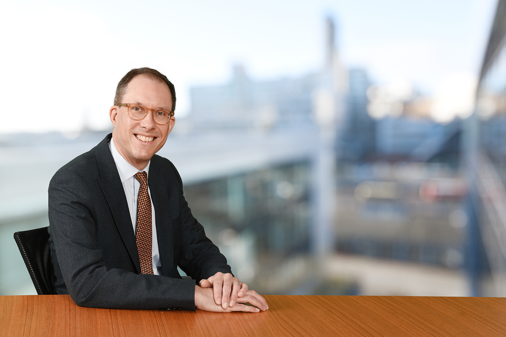 Tom Armstrong Half Body Large 1620X1080