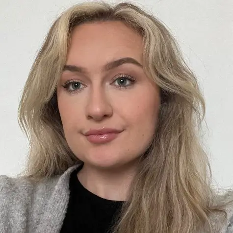 Lillyanne Pidgeon - Square Lillyanne Pidgeon - Square