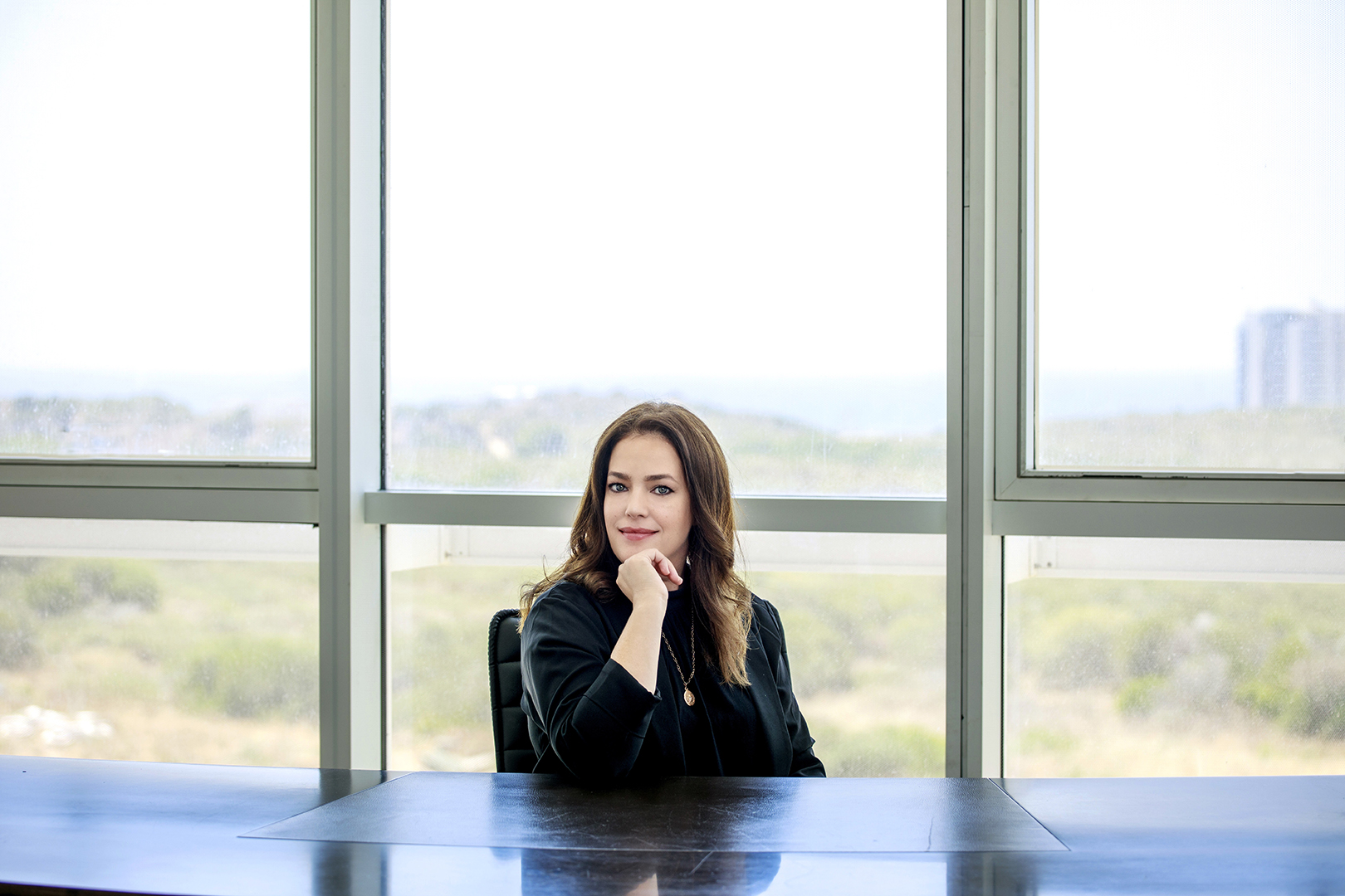 Chen Messer Segal Half Body Large 1620X1080