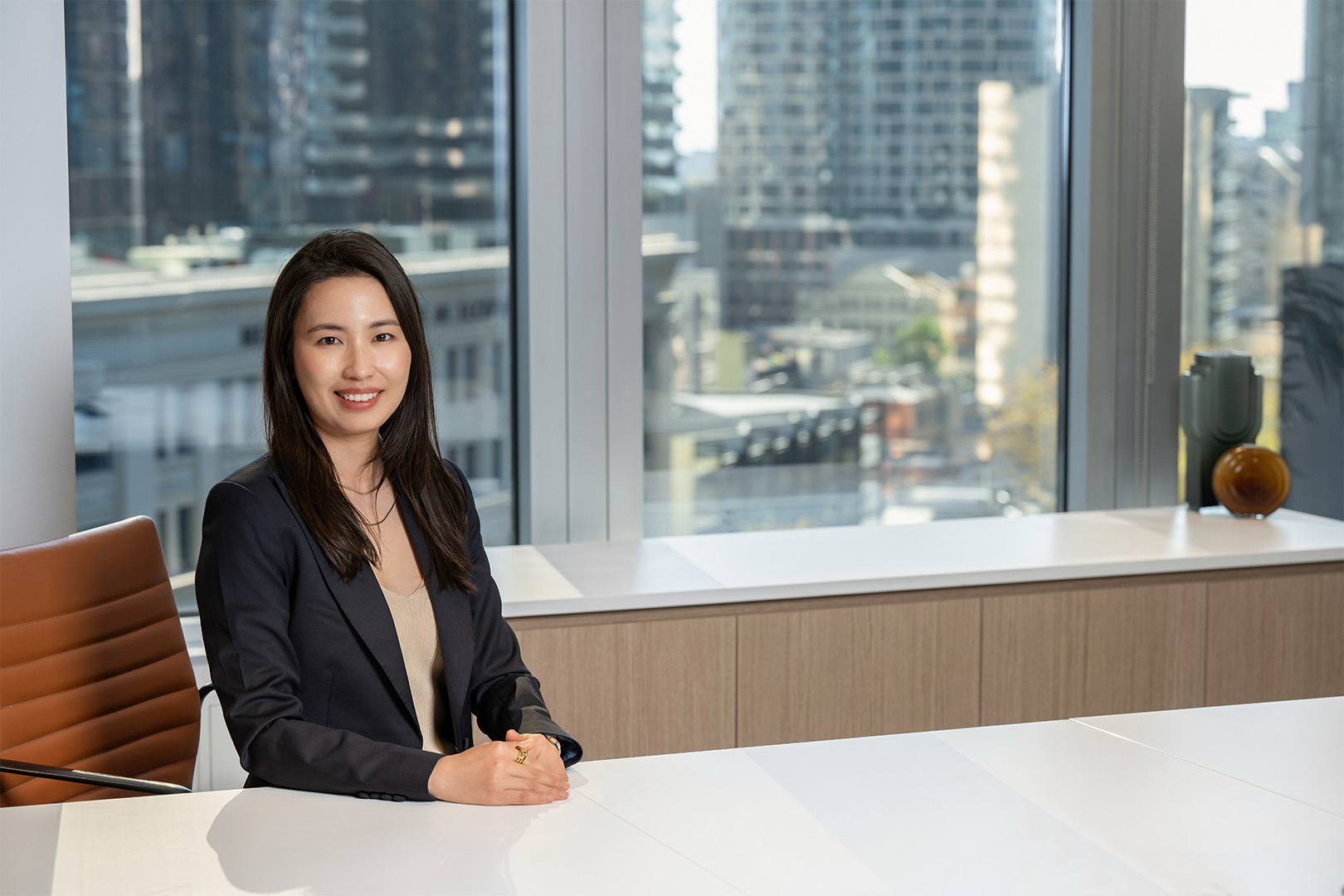 Dongqing Liu Halfbody 1620 X 1080