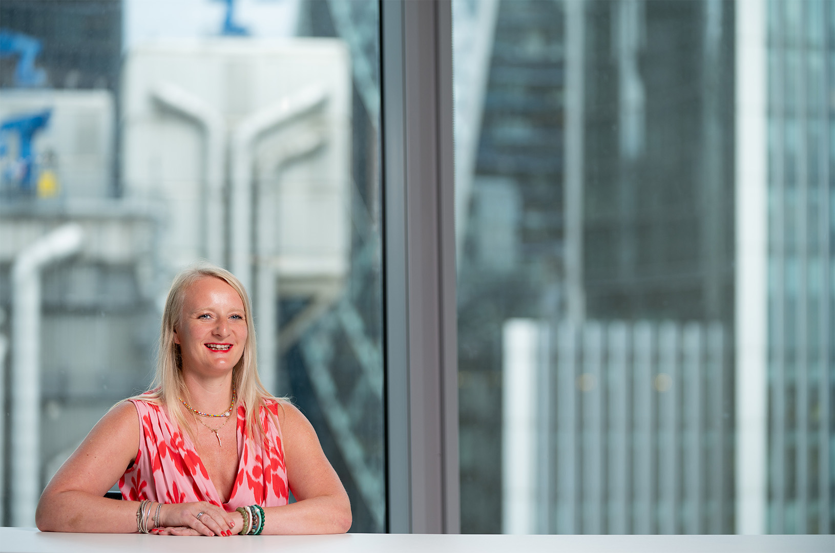 Janine Holbrook Halfbody 1620 X 1080