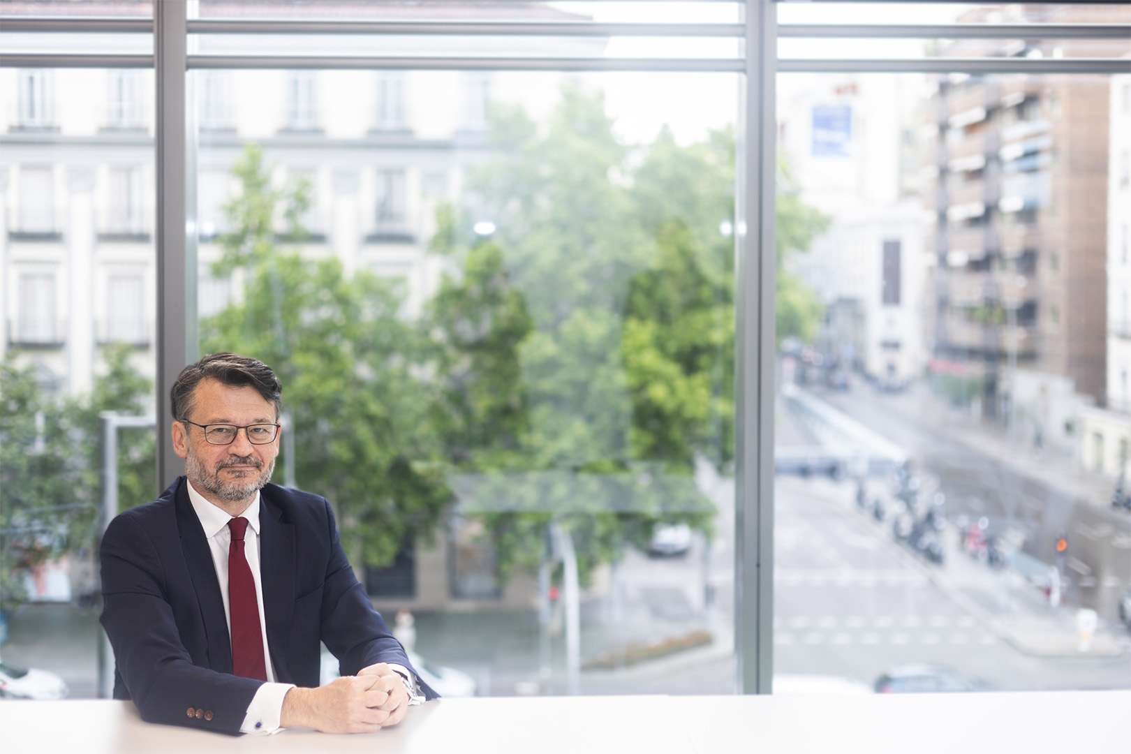 Ignacio Figuerol Halfbody 1620 X 1080