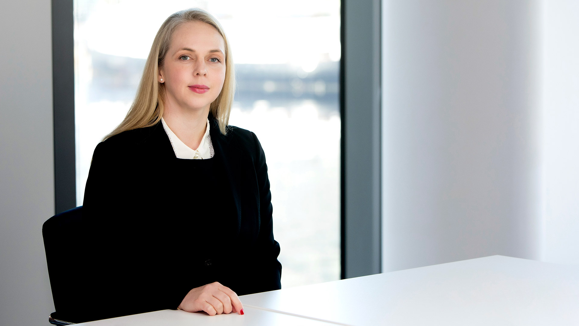 Orla Veale Martin Half Body Large_1080