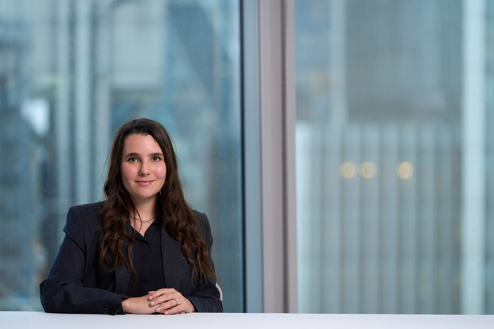 Alexandra Miller Halfbody 1620 X 1080