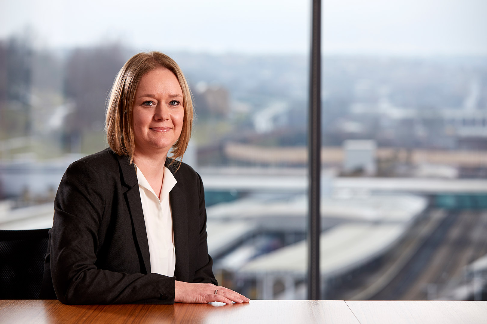 Laura Siddall Half Body Large_1080