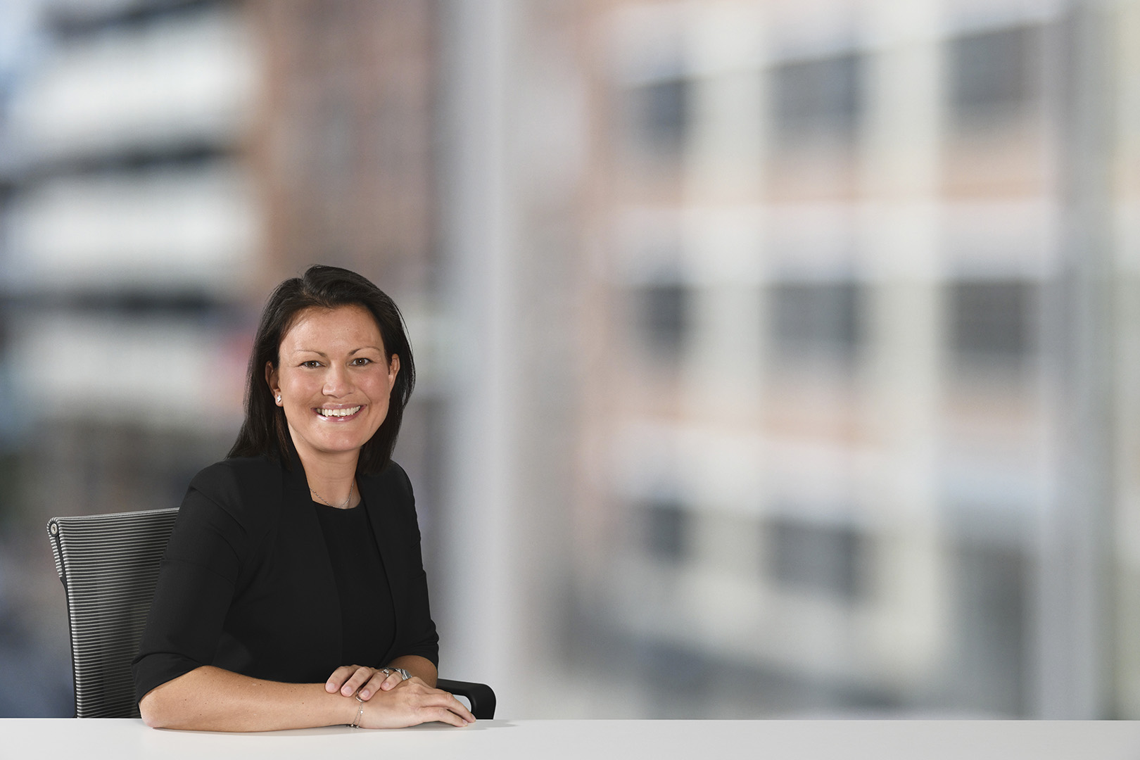 Laura Thompson Half Body Large_1620X1080