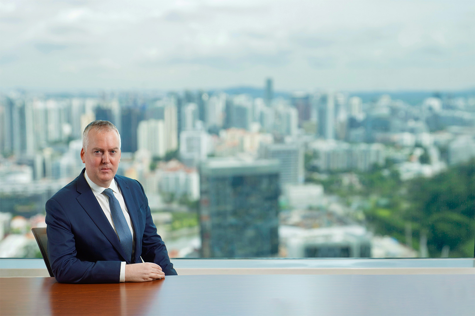 Mark Errington Halfbody 1620 X1080