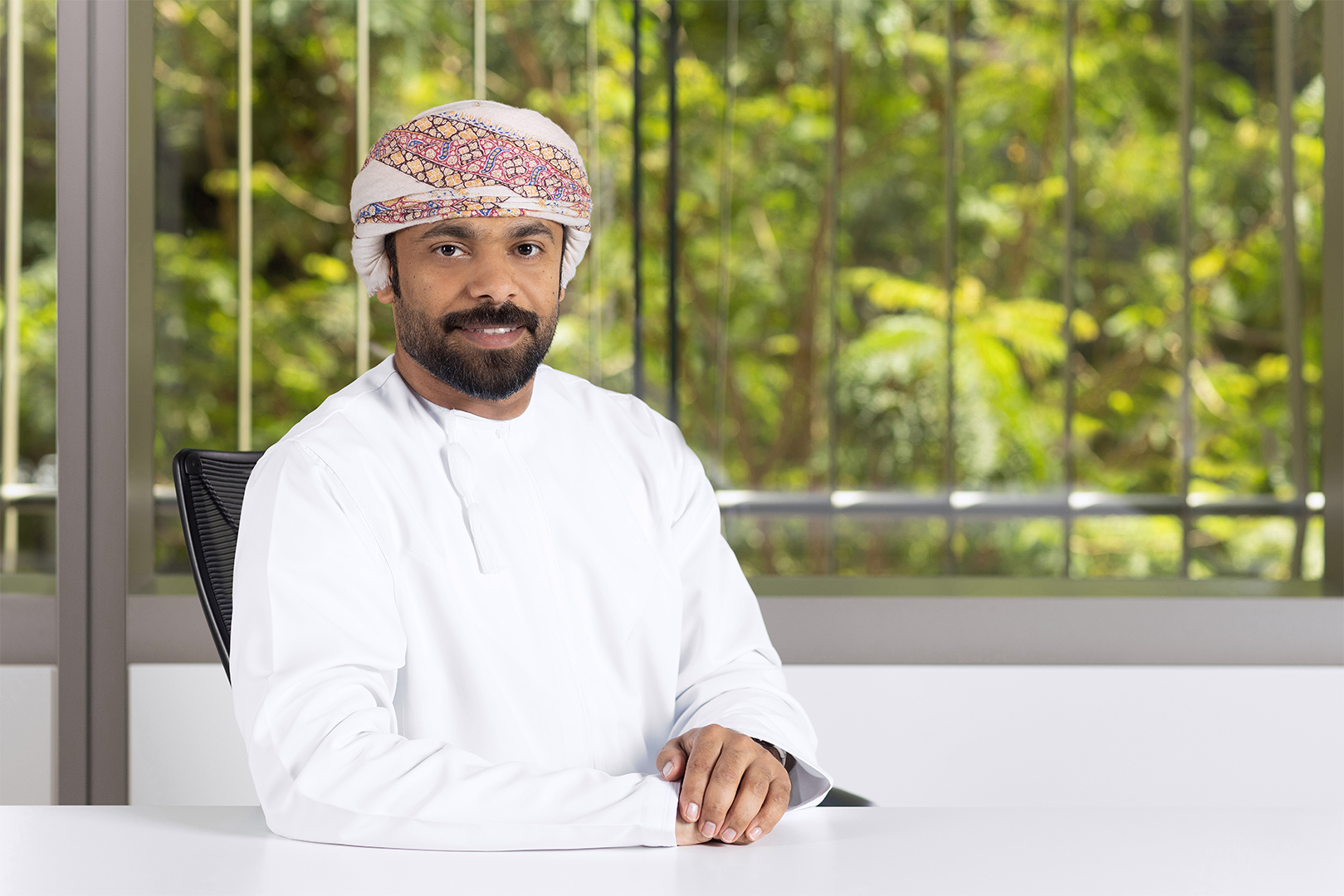 Nasser Al Shamli Halfbody 1620 X 1080