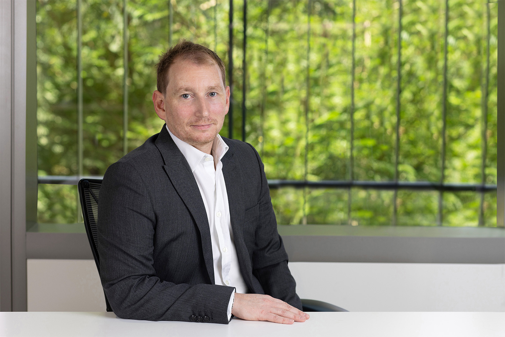 Michael Smale Halfbody 1620 X 1080 (1)