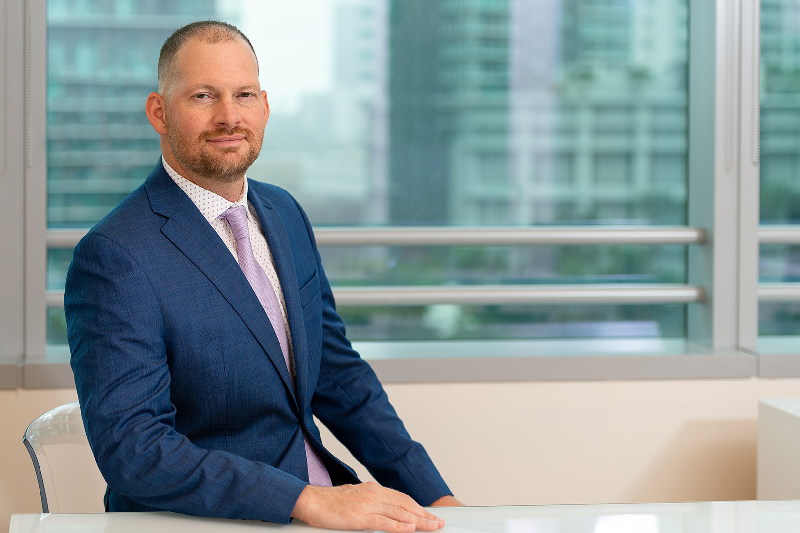 Eric Hiller Half Body Large_1620X1080