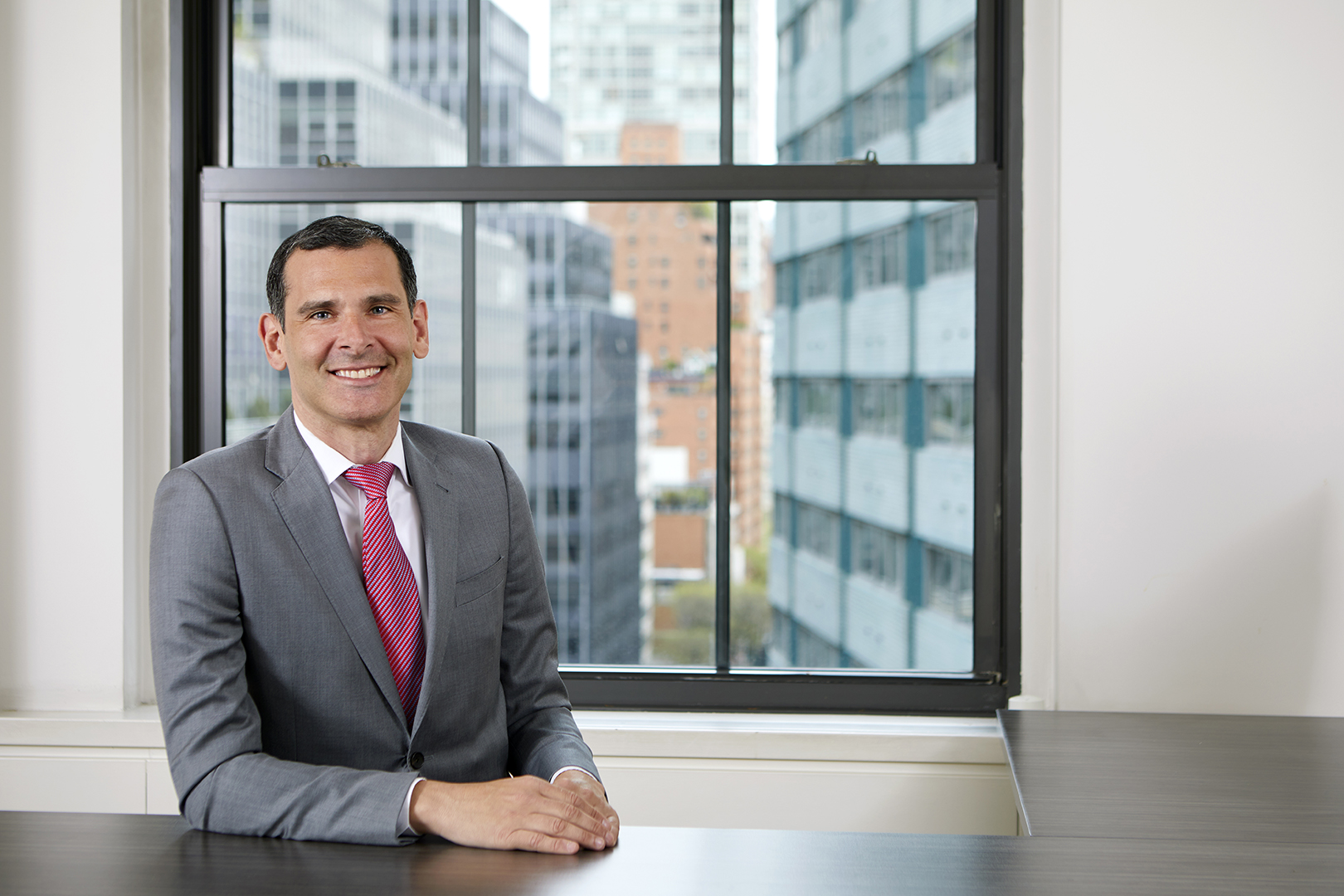 Dan Marvin Half Body Large_1620X1080