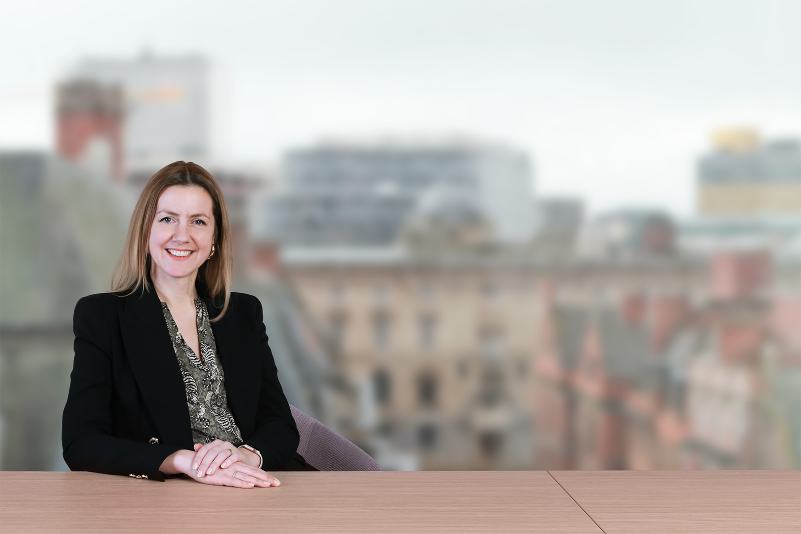 Emily Clift Halfbody 1620 X 1080