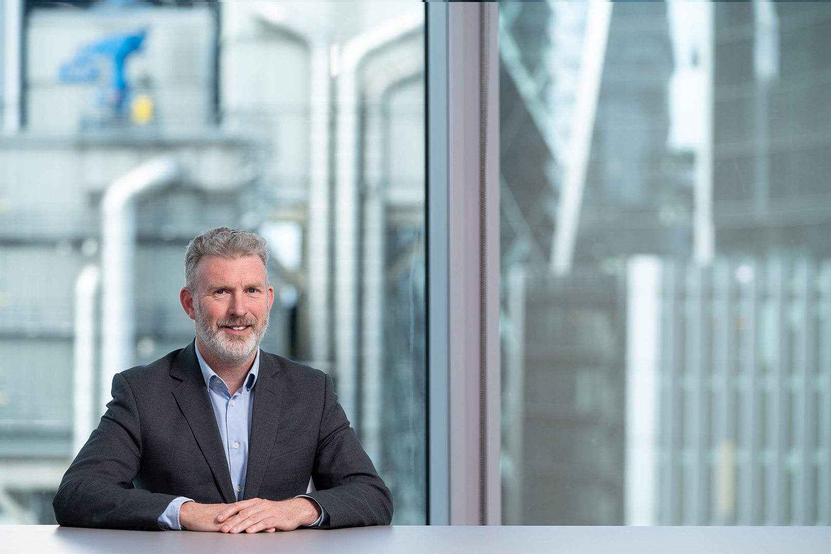 Julian Cox Half Body Large 1620X1080