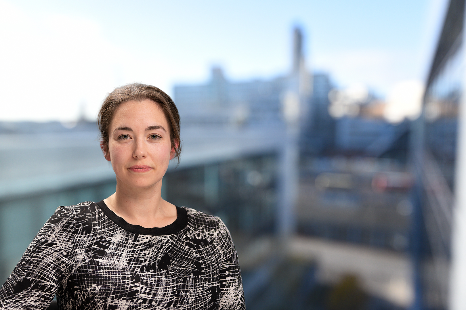 Anna Haigh Half Body Large 1620X1080