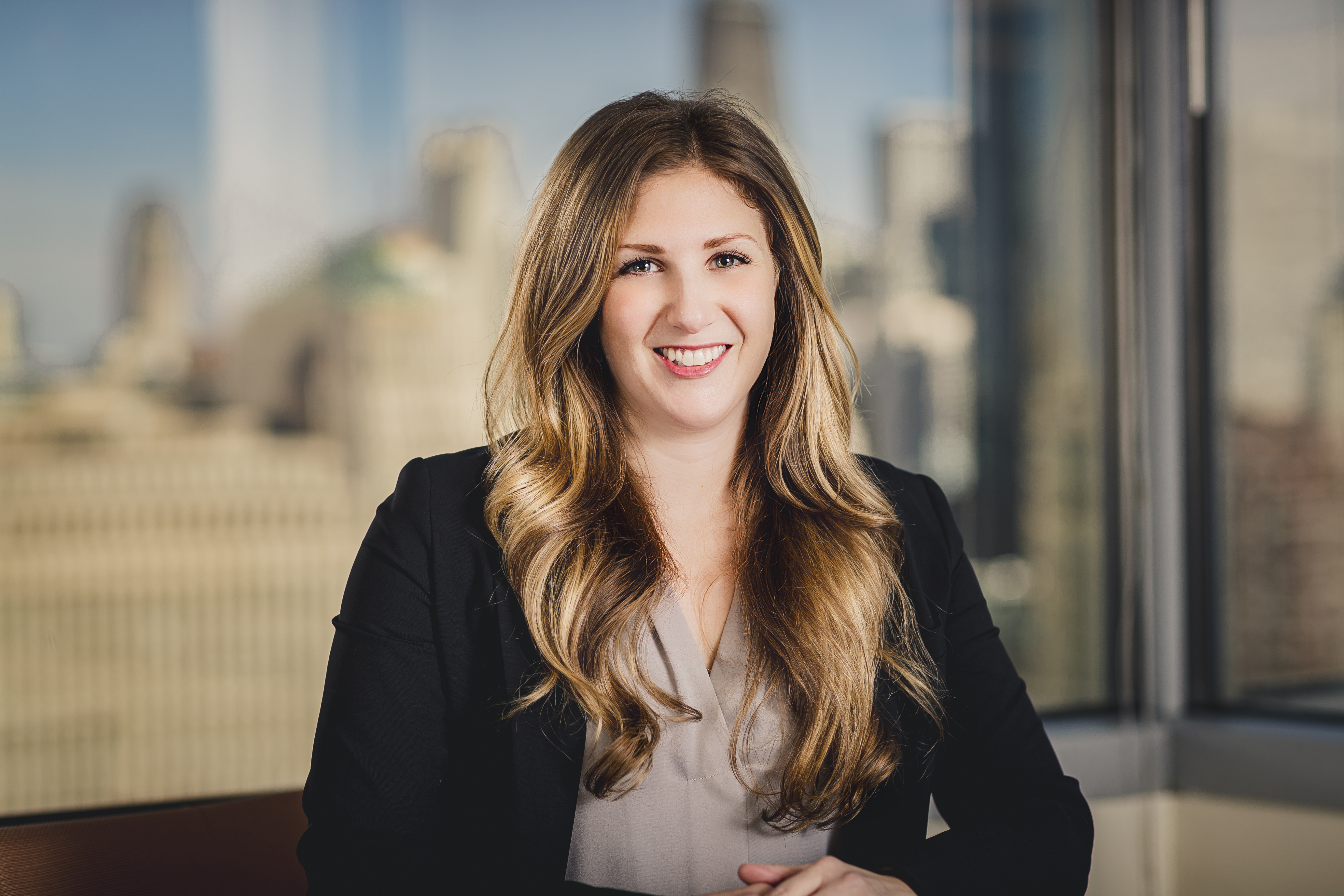 Julie Klein Half Body Large_1620X1080