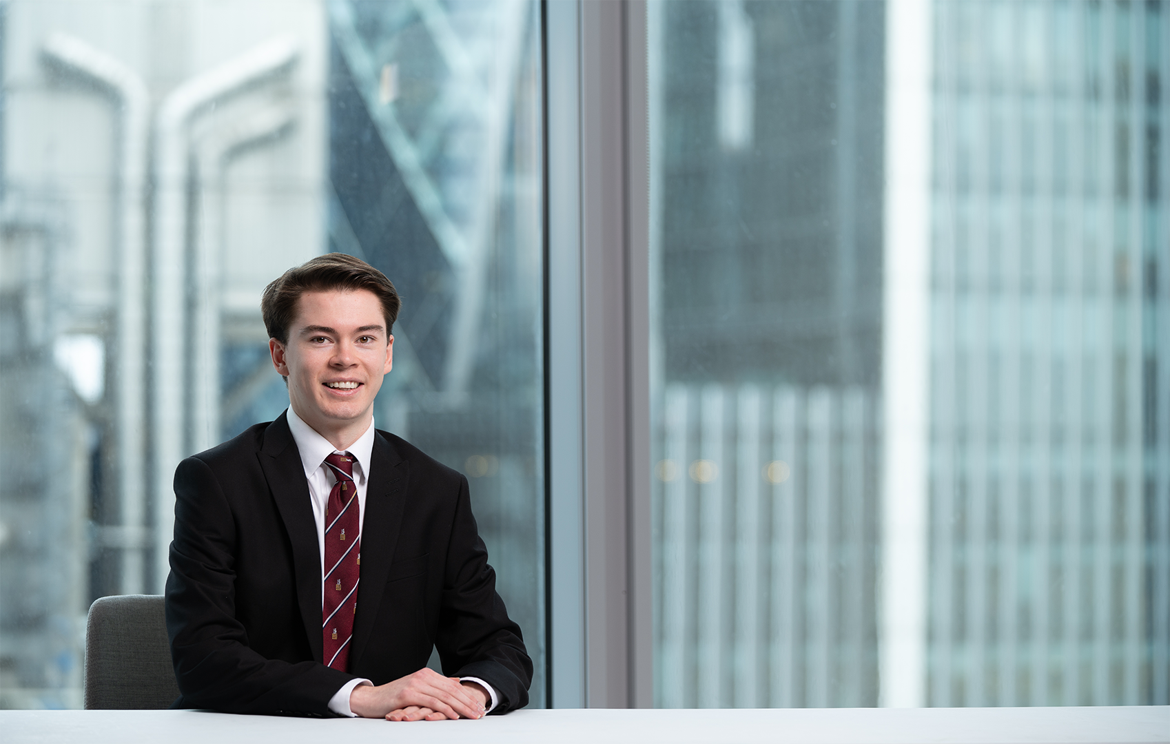 Martin Mckenna Halfbody 1620 X 1080