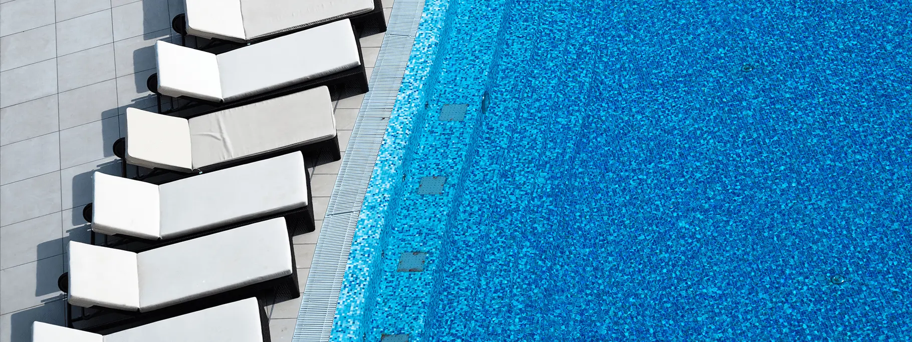 2 Sectors_Traveltourism 2 Sectors_Traveltourism