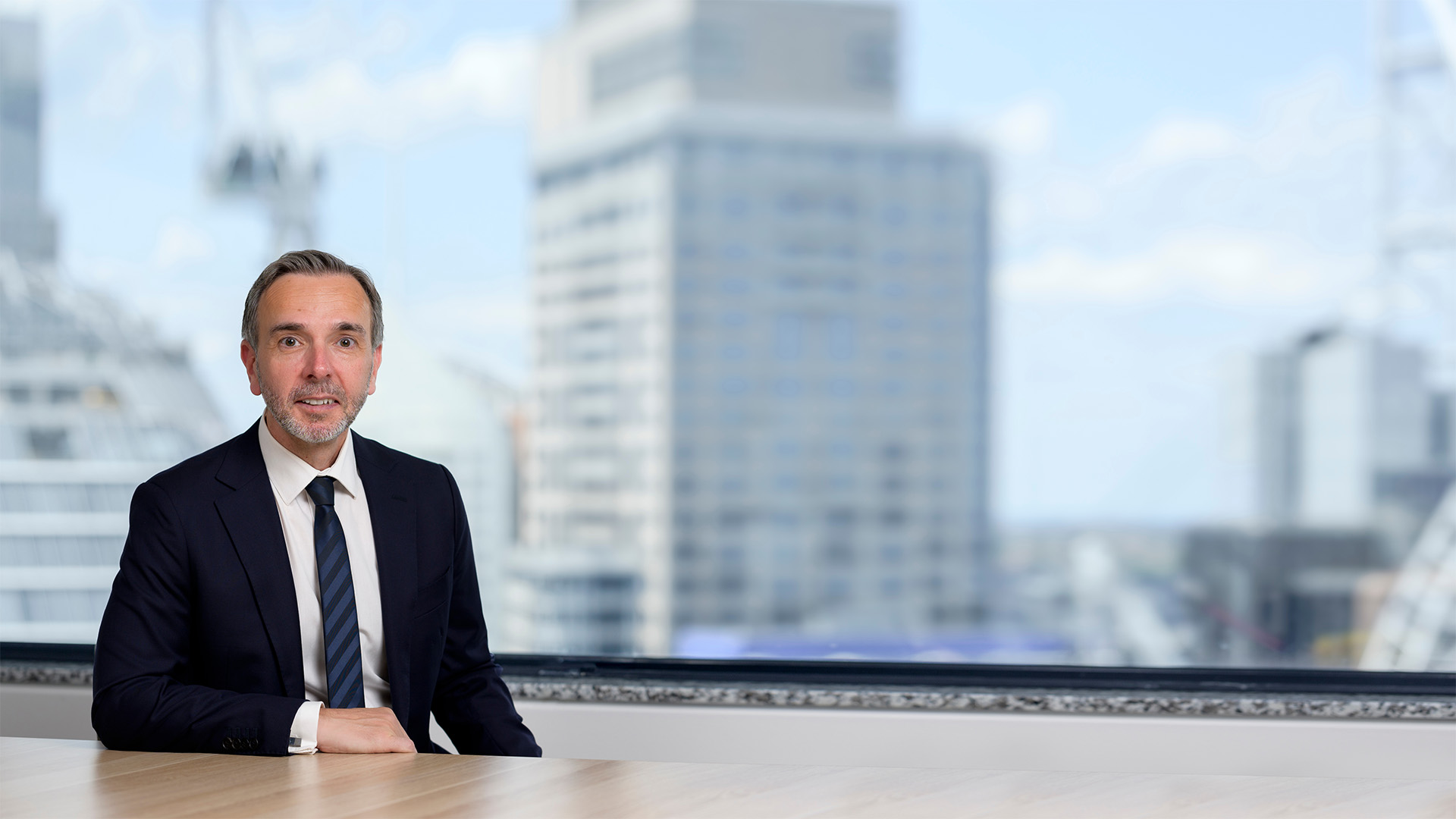 Con Kakakios Halfbody 1620 X 1080