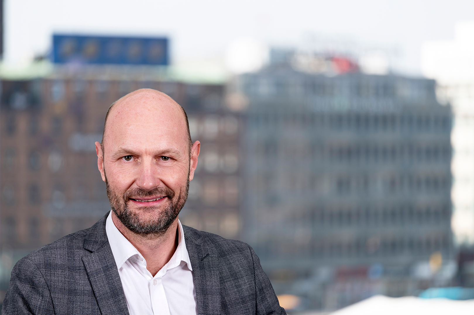 Janus Krarup Half Body Large 1620X1080