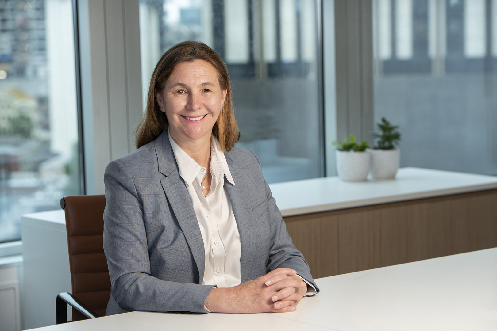 Louise Williams Half Body Large_1620X1080