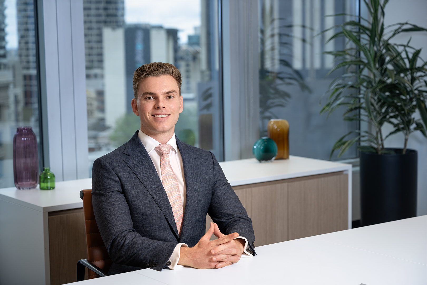 Declan See Halfbody 1620 X 1080