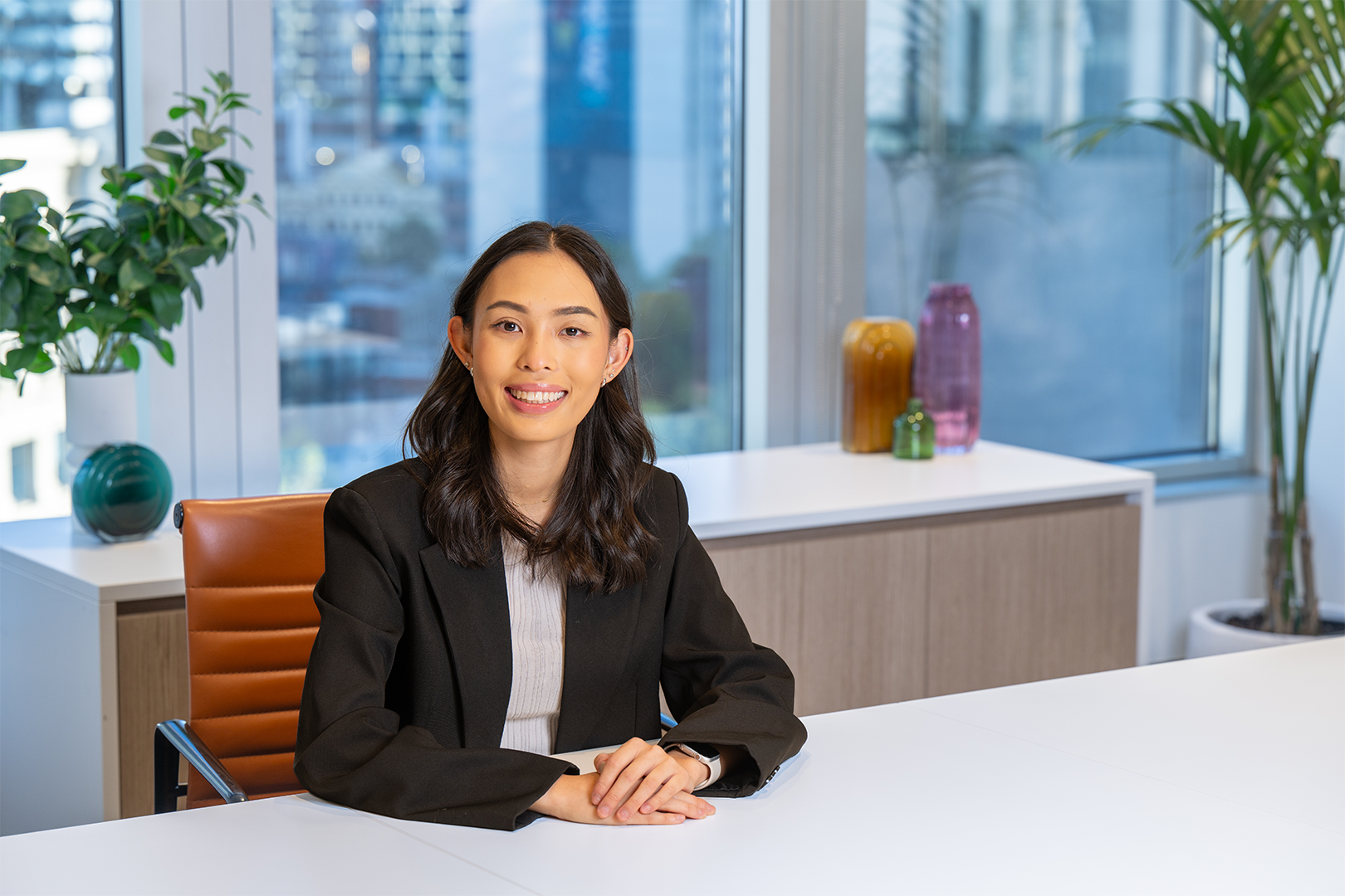 Irene Lin Halfbody 1620 X 1080